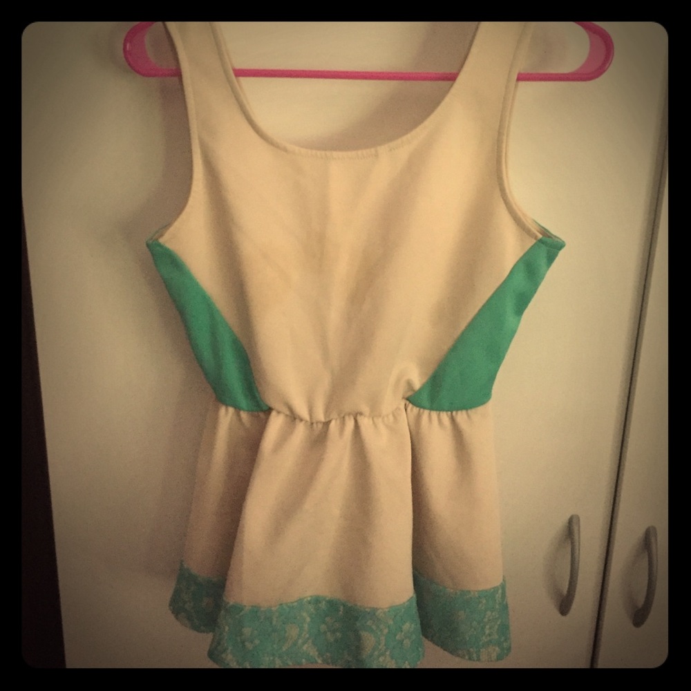 Beige n torquoise tank.